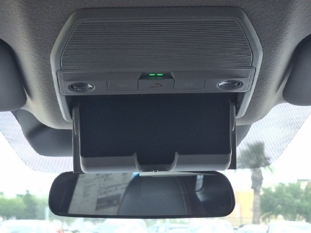 New 2026 Nissan Kicks SR w/ Cold Weather Package FWD image 30