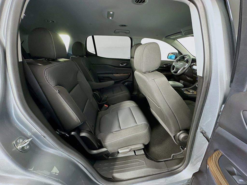 Used 2023 GMC Acadia SLE w/ Driver Convenience Package FWD image 28