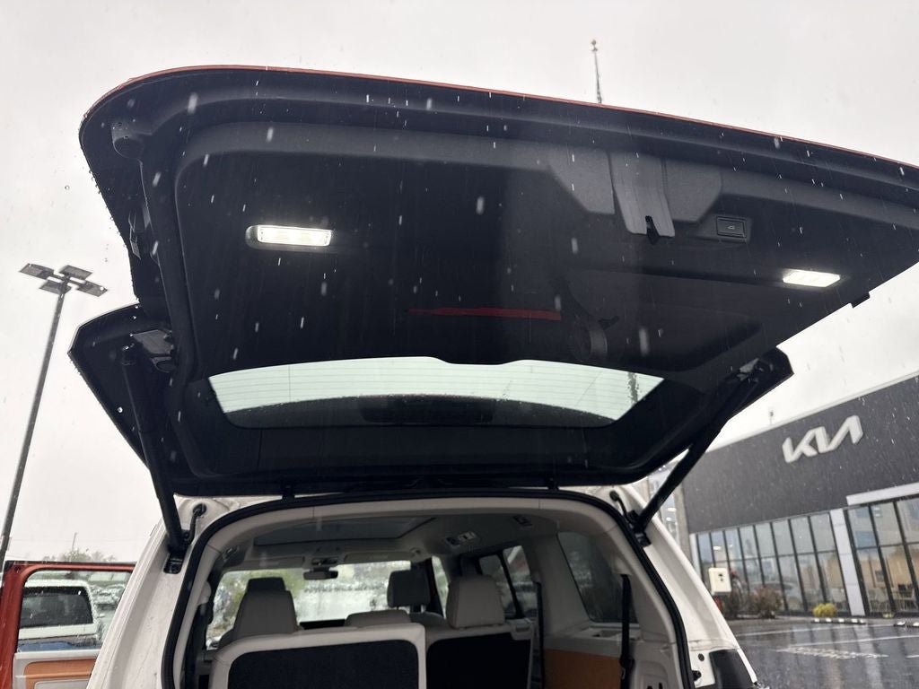 New 2025 Volkswagen ID. Buzz 1st Edition RWD image 40