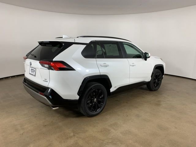 Used 2024 Toyota RAV4 SE AWD/4WD image 8