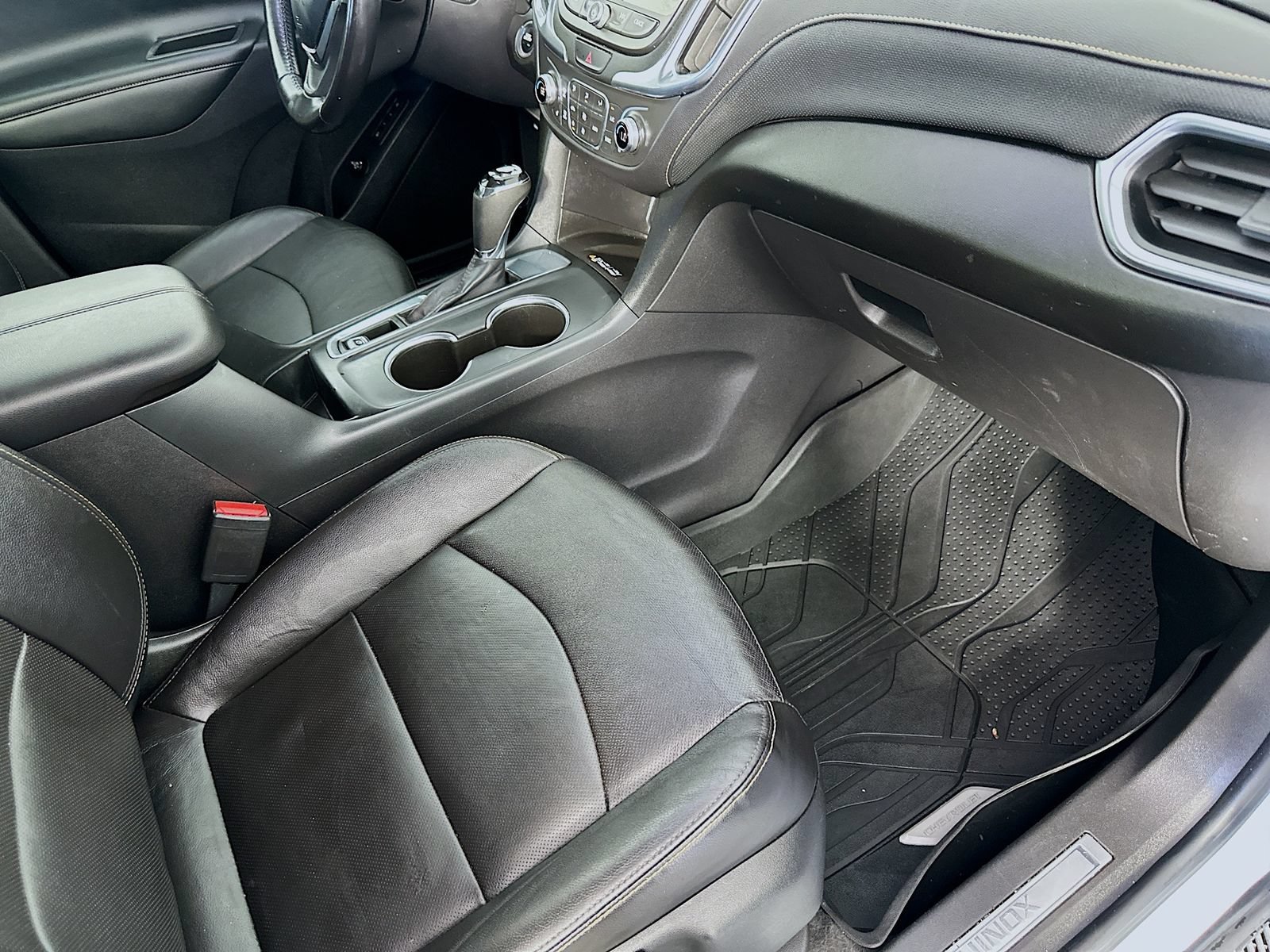 Used 2021 Chevrolet Equinox Premier w/ LPO, Floor Liner Package FWD image 33