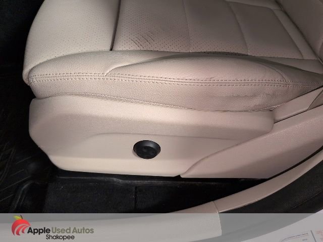 Used 2018 Mercedes-Benz GLC 300 4MATIC image 13