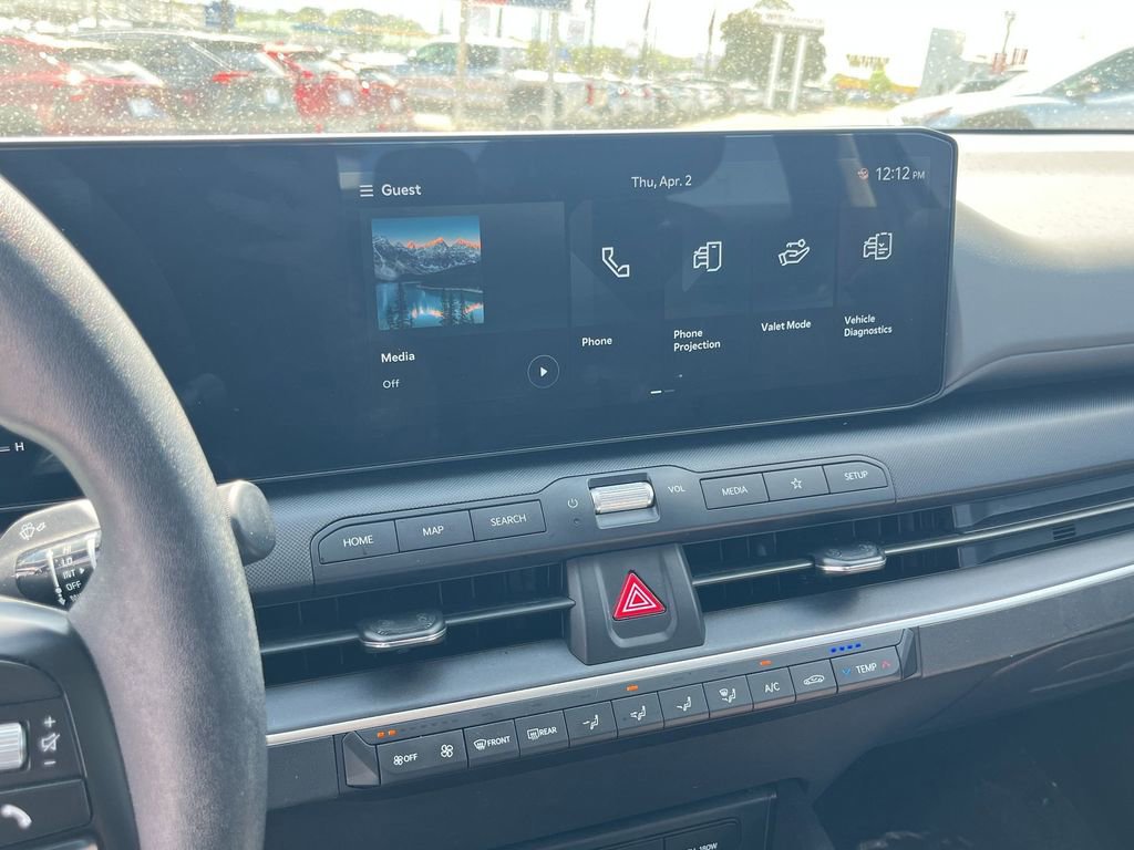 Used 2025 Kia K4 LXS image 17