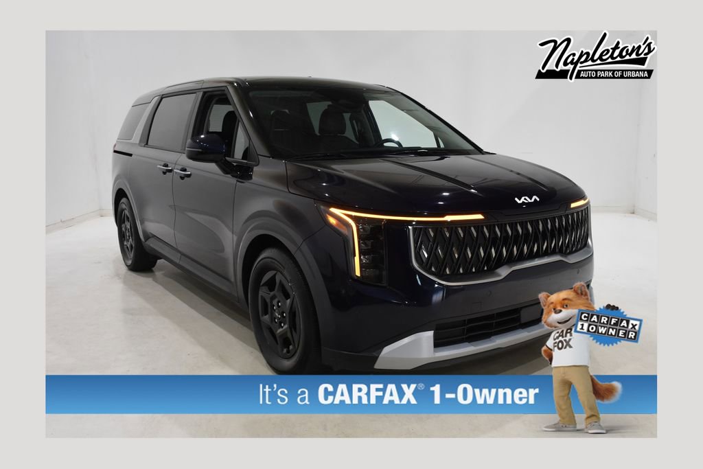 Used 2025 Kia Carnival image 1