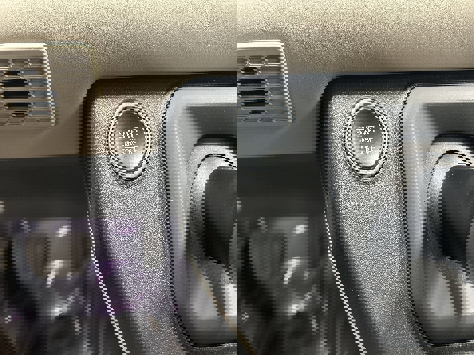 Used 2022 Land Rover Defender 110 S image 19