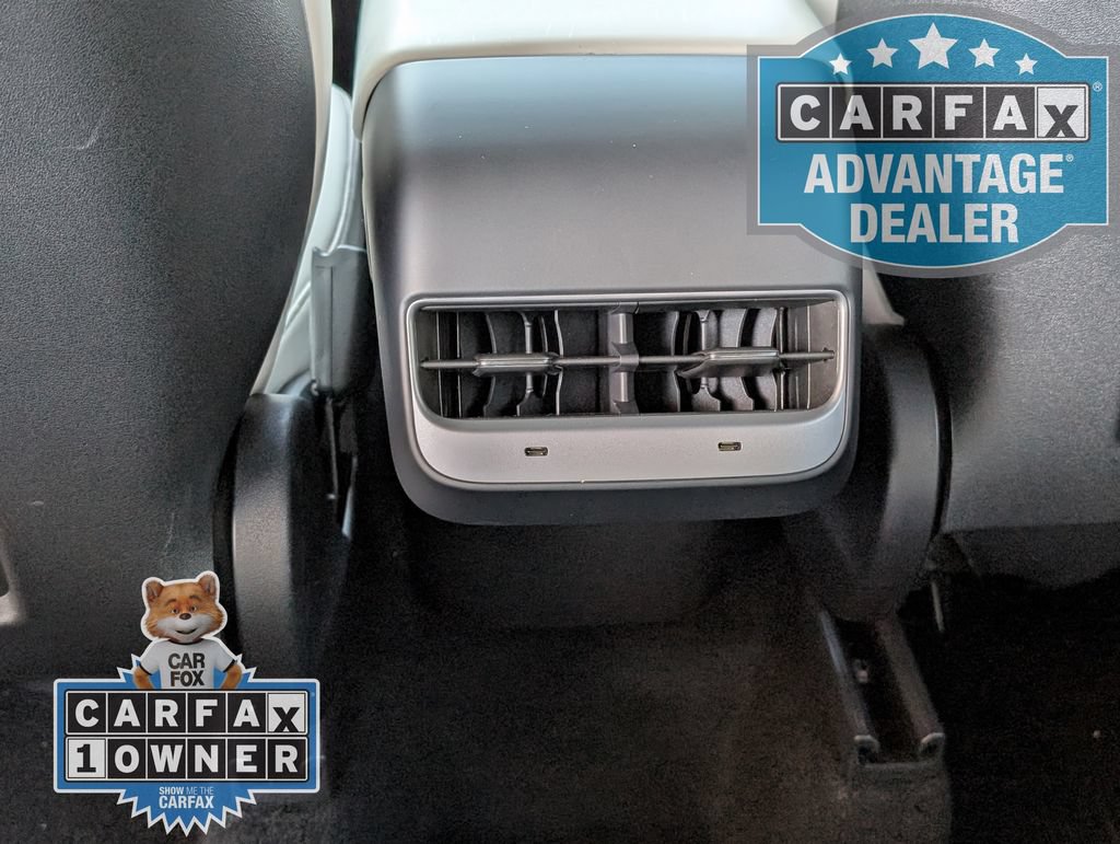 Used 2024 Tesla Model Y Long Range AWD/4WD image 16