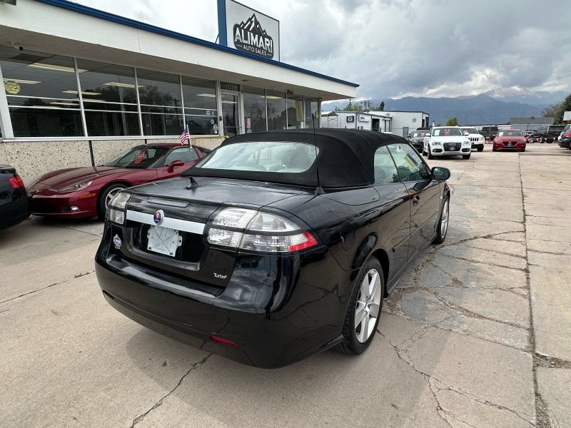Used 2011 Saab 9-3 Aero FWD image 7