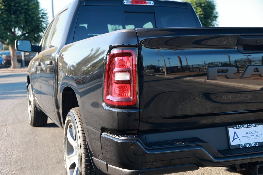 New 2026 RAM 1500 Express AWD/4WD image 10