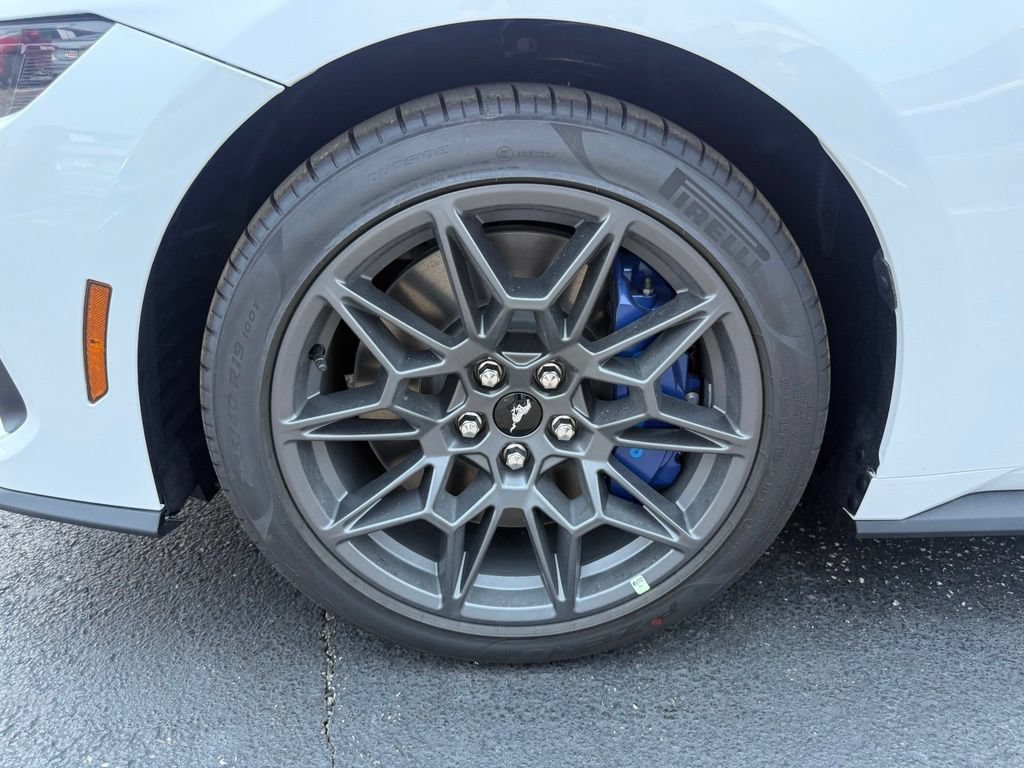 New 2026 Ford Mustang GT Premium w/ GT Performance Package RWD image 9