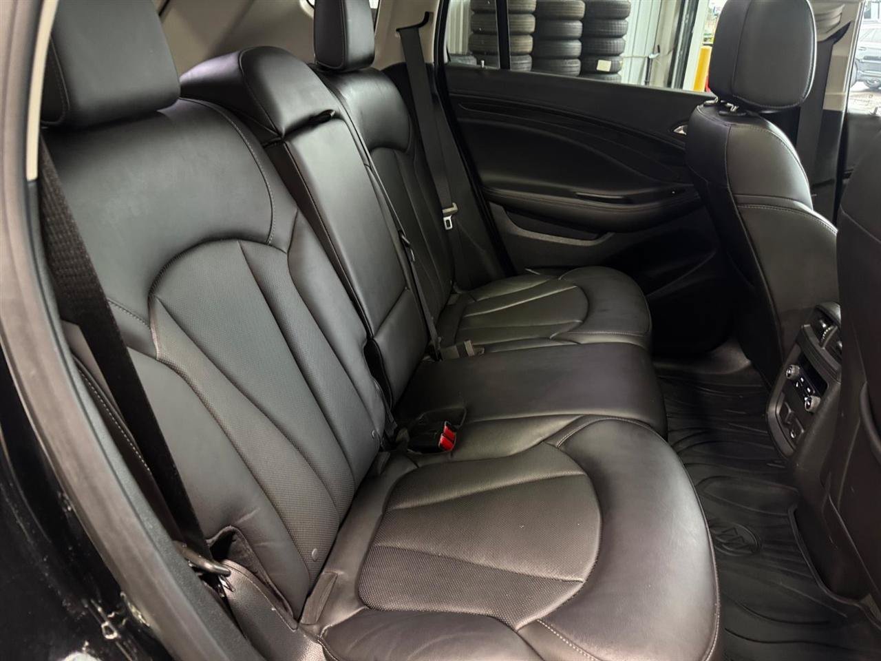 Used 2020 Buick Envision Essence AWD/4WD image 39