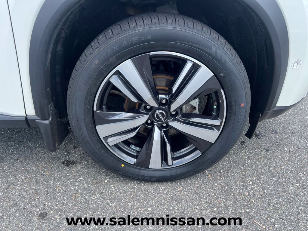 Used 2023 Nissan Rogue Platinum w/ Platinum Premium Package AWD/4WD image 27