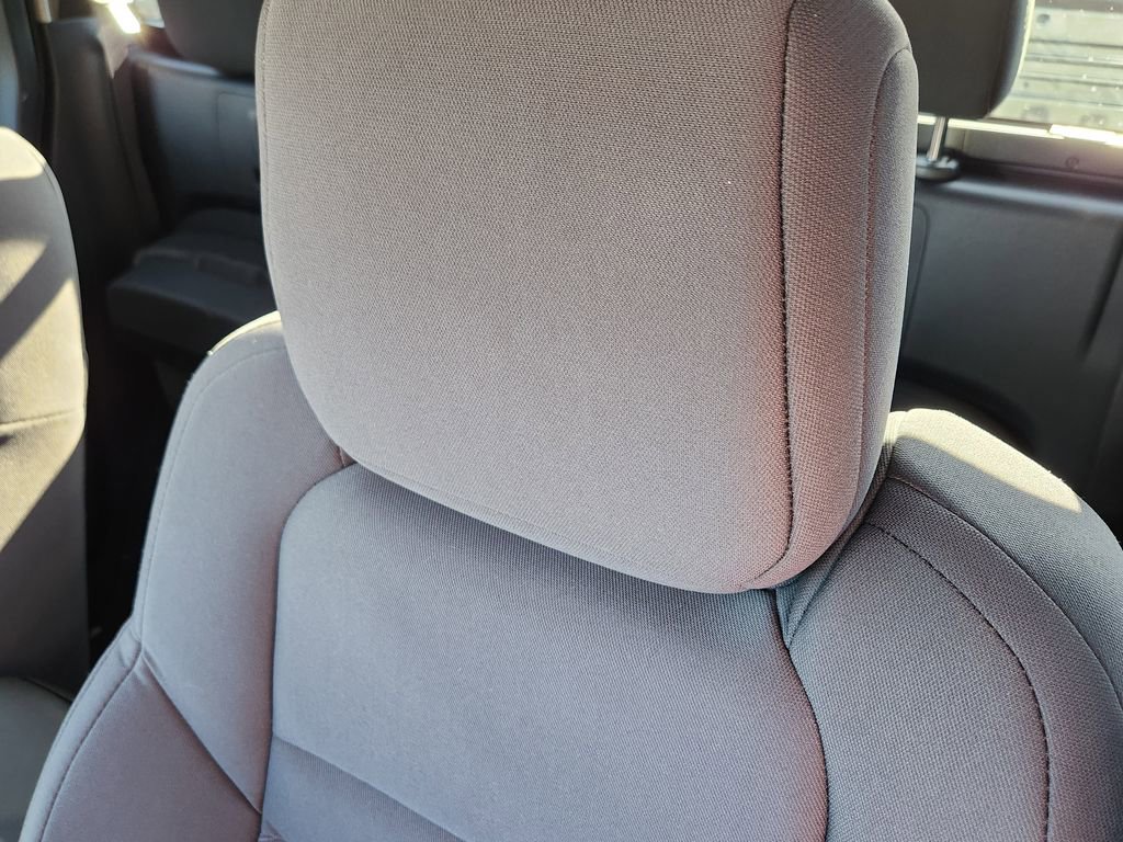 Used 2025 Nissan Frontier S image 6