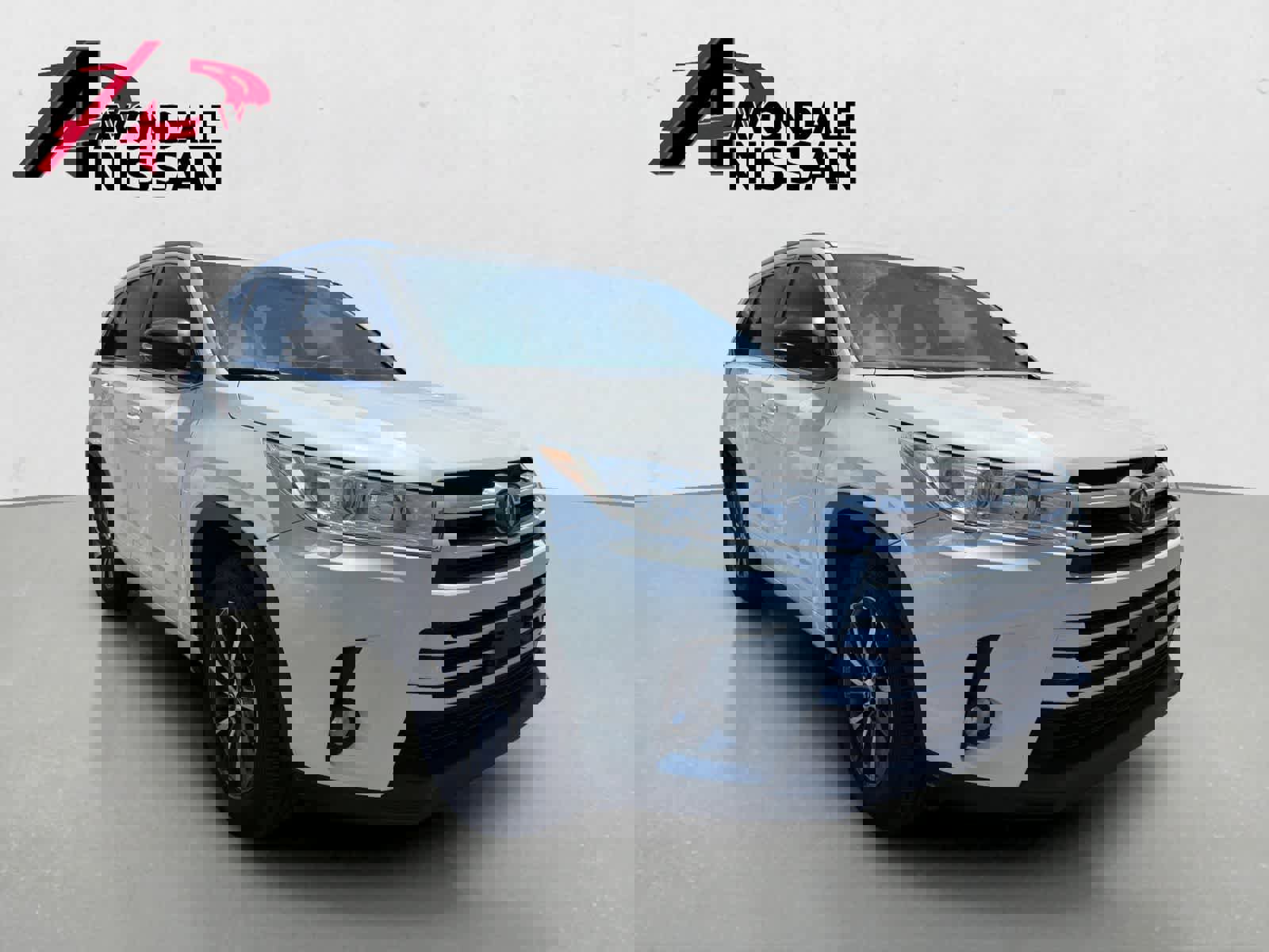 Used 2017 Toyota Highlander XLE FWD image 5