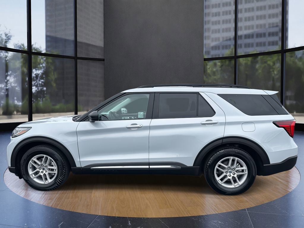 Used 2025 Ford Explorer Active image 5