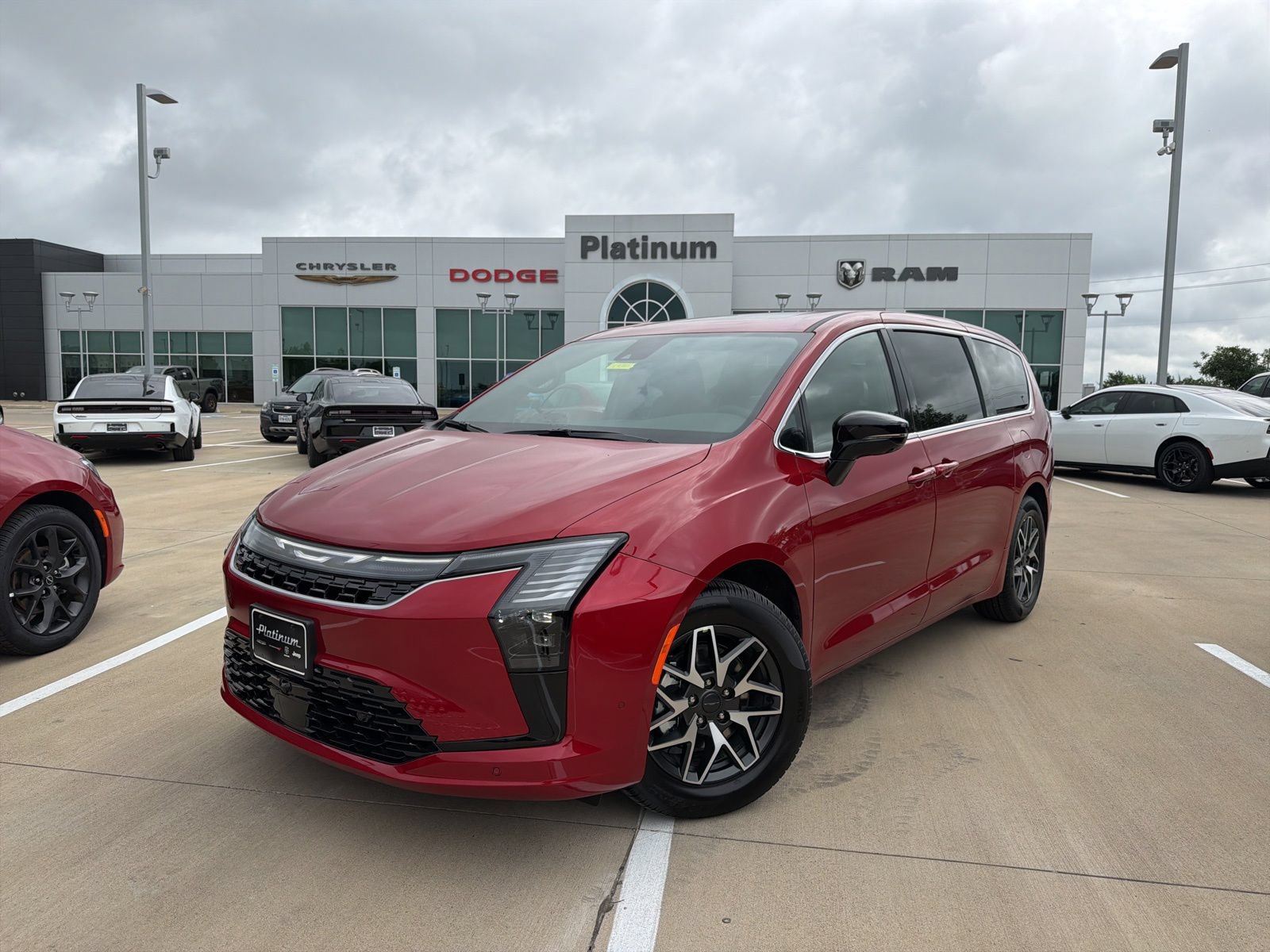 New 2027 Chrysler Pacifica Limited FWD image 1