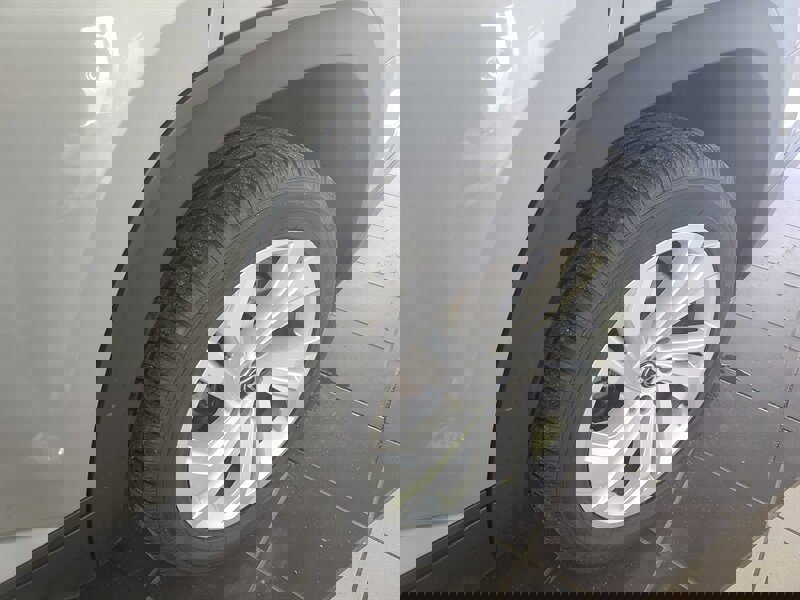 Used 2021 Volkswagen Atlas SE image 38