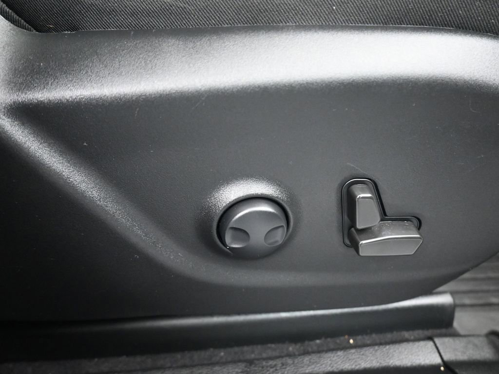 Used 2022 Jeep Cherokee Limited w/ Elite Package image 45