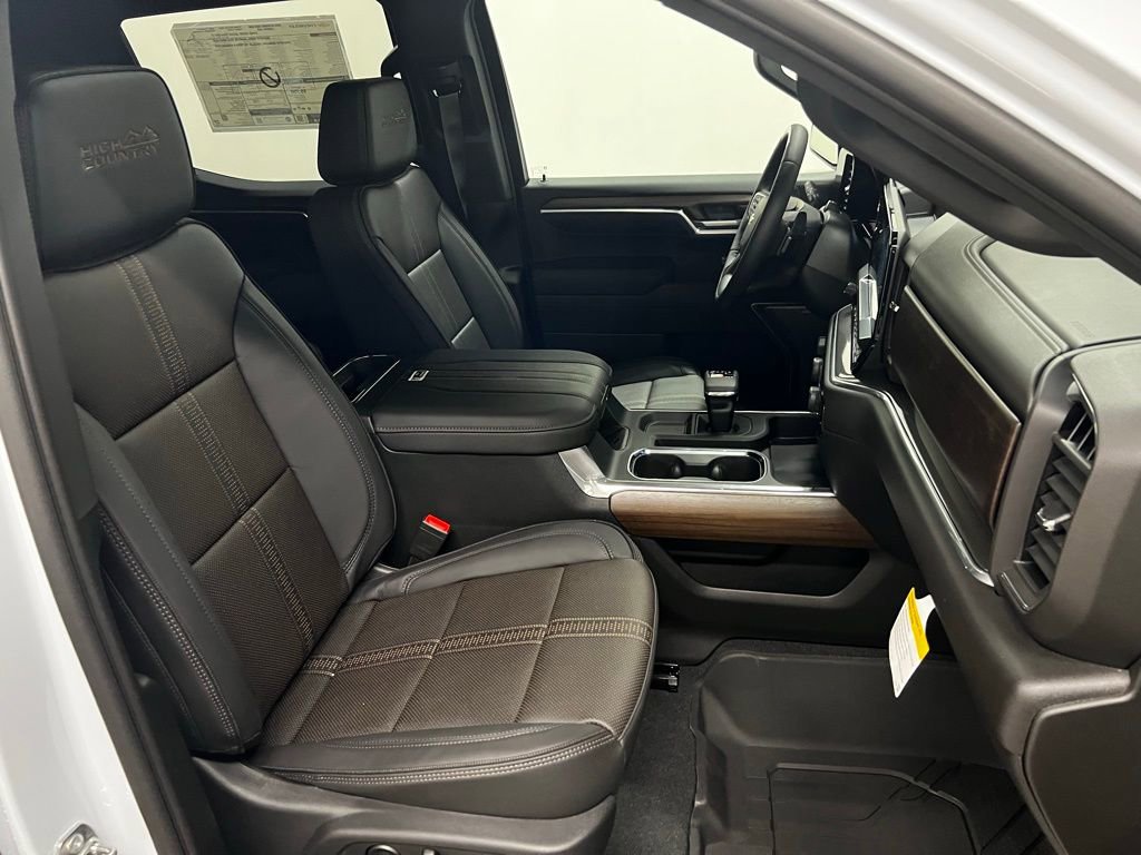 New 2026 Chevrolet Silverado 1500 High Country w/ Technology Package AWD/4WD image 44