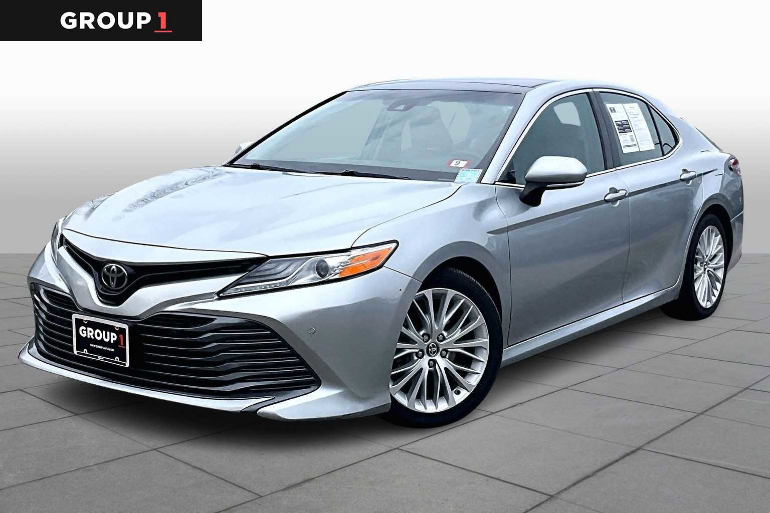 Used 2018 Toyota Camry XLE image 1