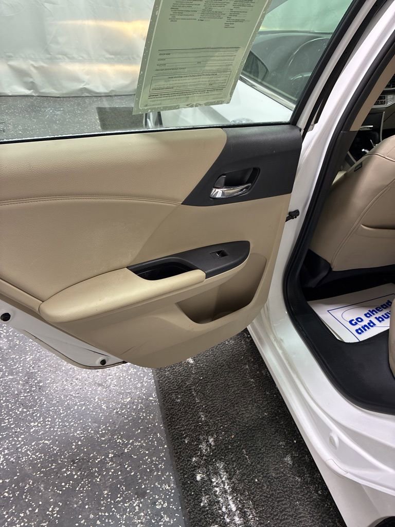Used 2015 Honda Accord EX-L image 23
