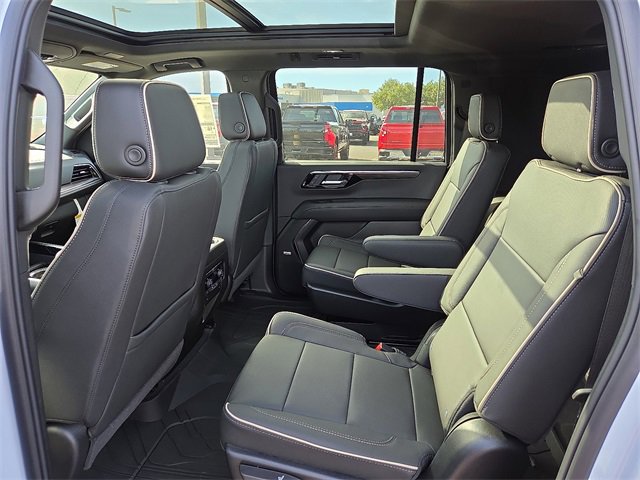 New 2026 Chevrolet Suburban Premier w/ Sun And Tow Package image 8