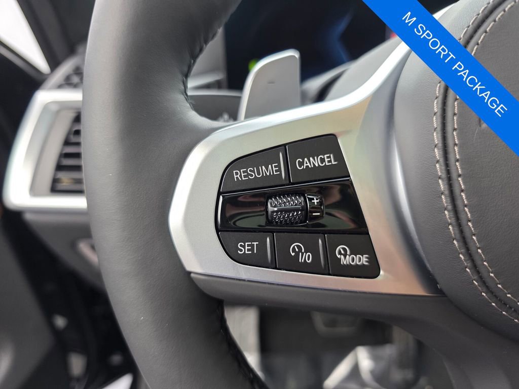 Used 2025 BMW X7 xDrive40i w/ M Sport Package image 21