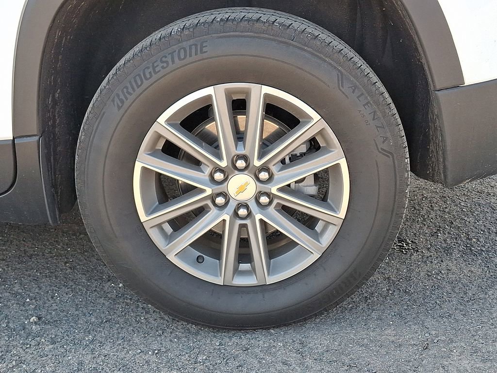 Certified 2024 Chevrolet Traverse LT image 32