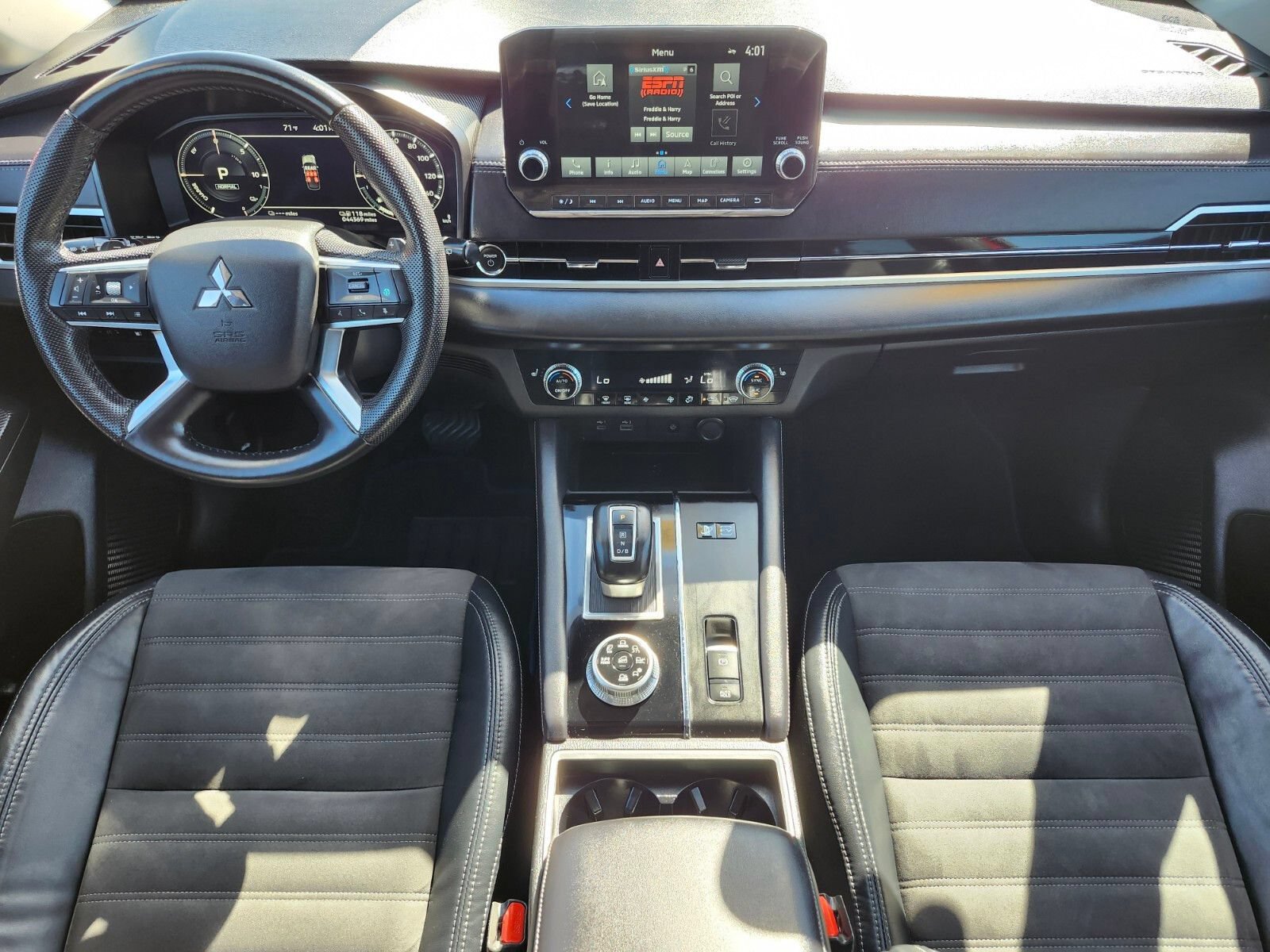 Used 2023 Mitsubishi Outlander SE AWD/4WD image 13