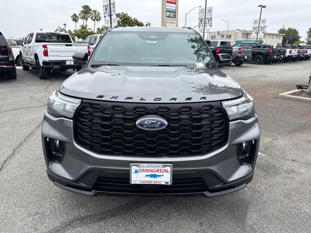 Used 2025 Ford Explorer ST-Line w/ ST-Line Street Pack AWD/4WD image 8