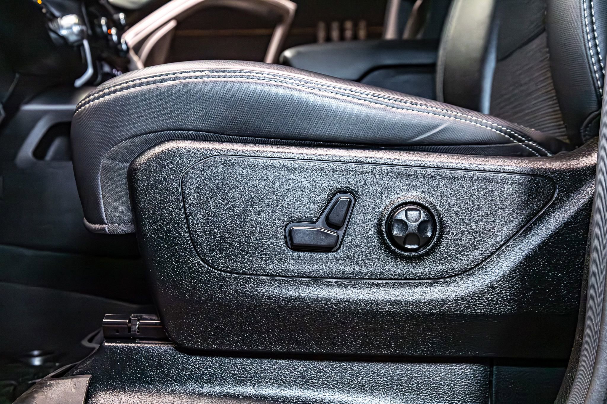 Used 2020 RAM 1500 Sport w/ Level 2 Equipment Goup w/2_L image 21