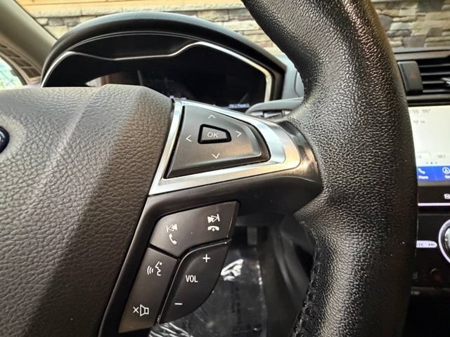 Used 2019 Ford Fusion Titanium AWD/4WD image 24