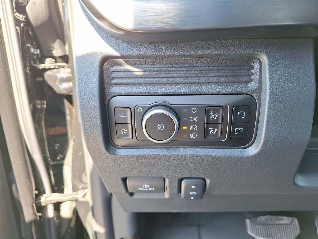 New 2025 Ford F350 Lariat w/ Lariat Ultimate Package image 4