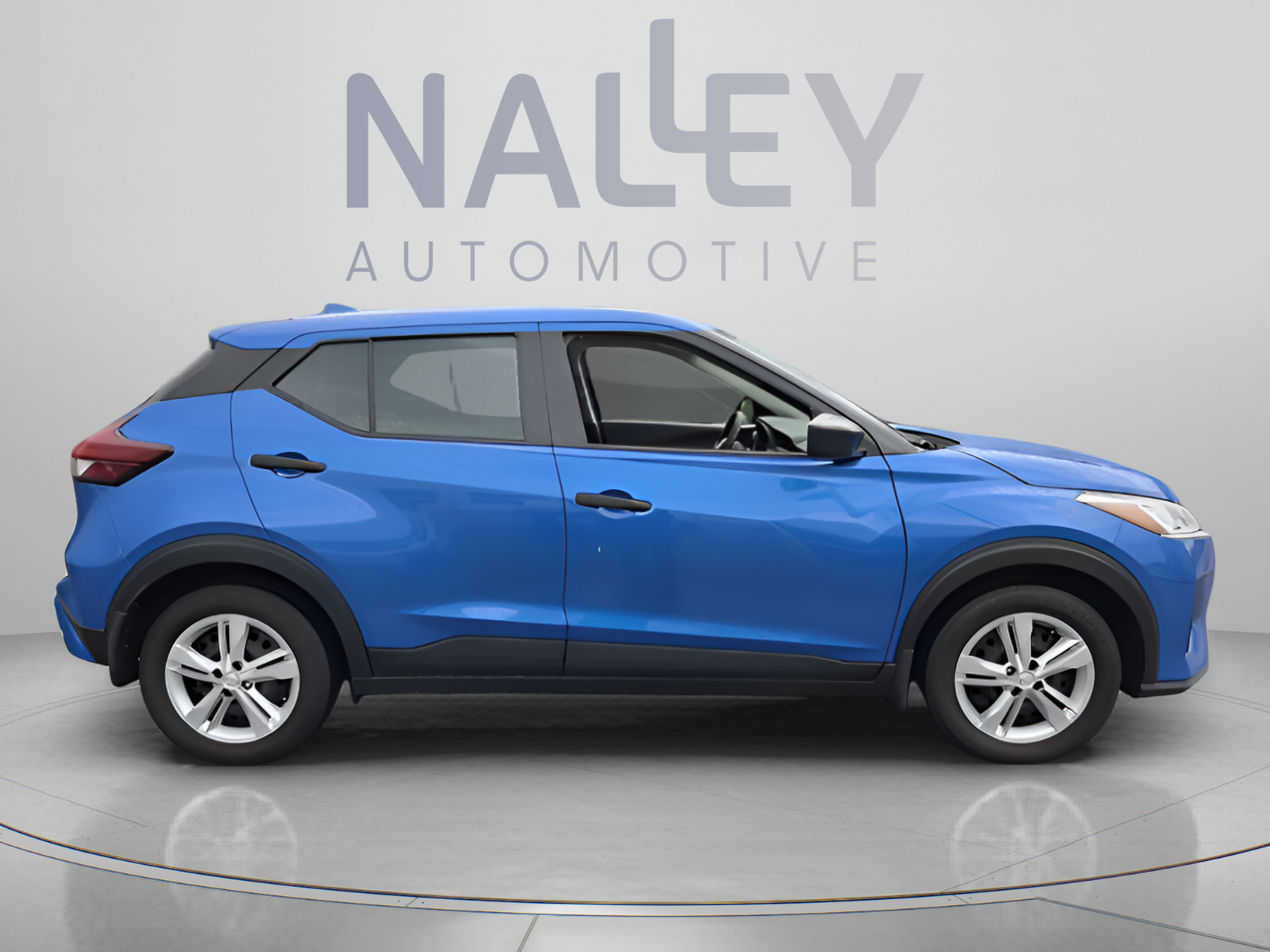 Used 2024 Nissan Kicks S FWD image 6