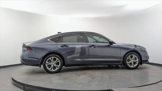 Used 2023 Honda Accord LX image 9