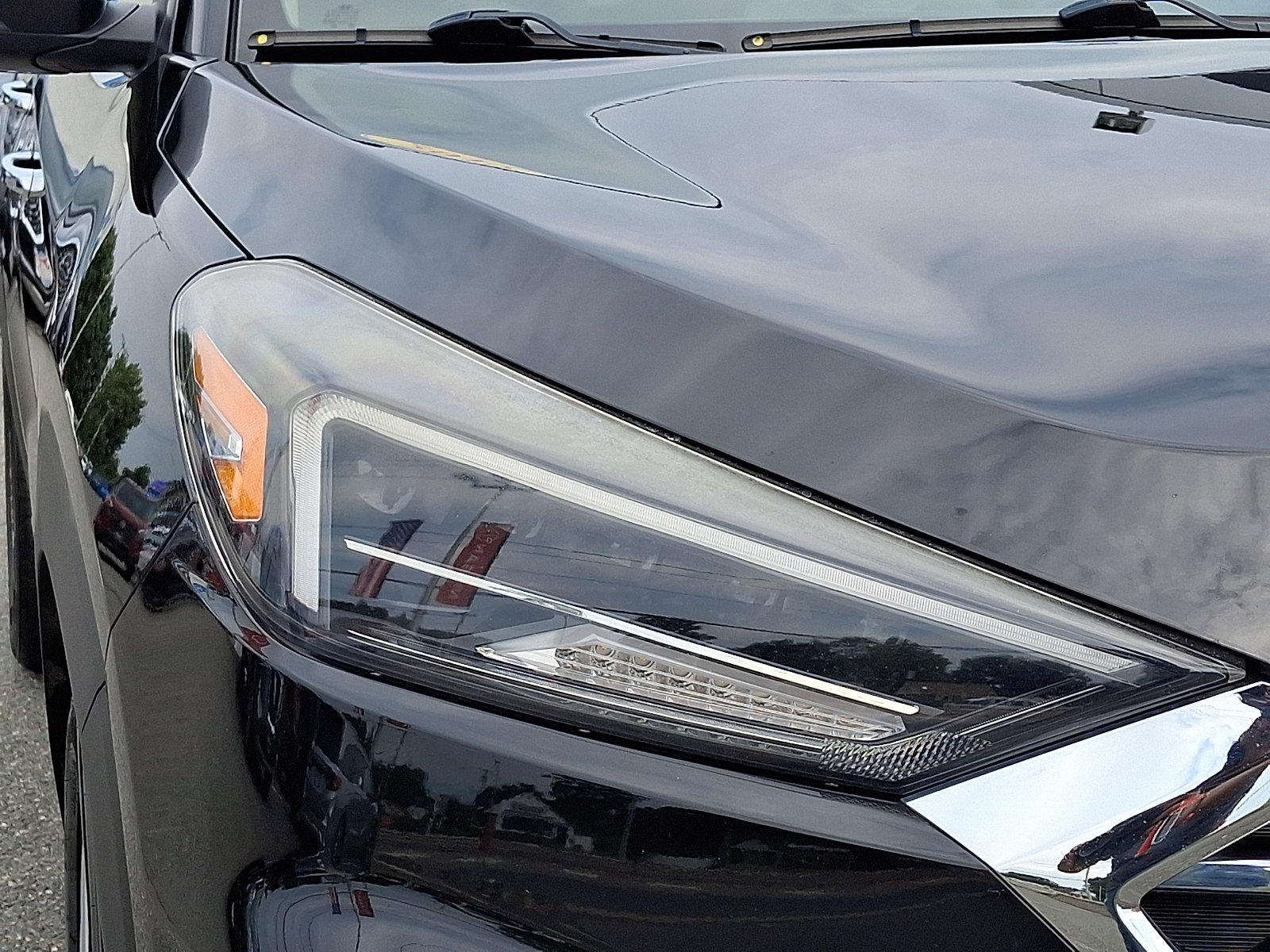 Used 2019 Hyundai Tucson Ultimate w/ Cargo Package FWD image 10