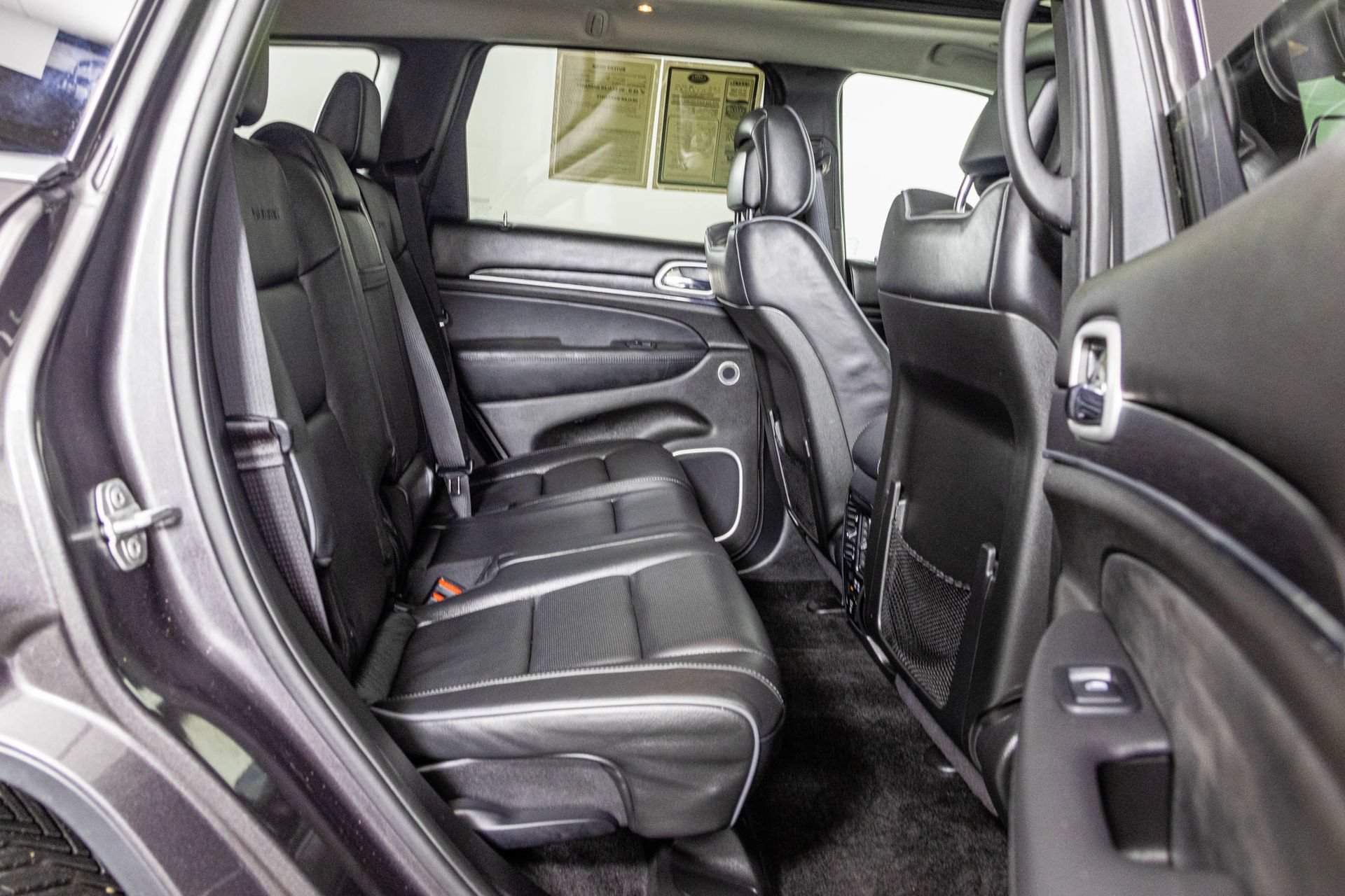 Used 2019 Jeep Grand Cherokee Summit w/ Platinum Series Group AWD/4WD image 47