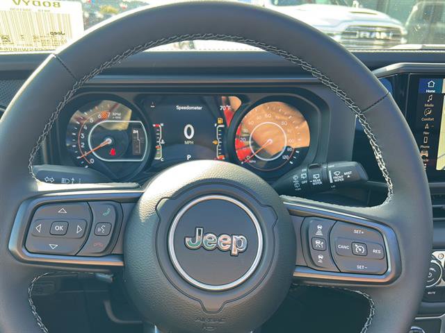 New 2025 Jeep Wrangler Unlimited Rubicon image 11