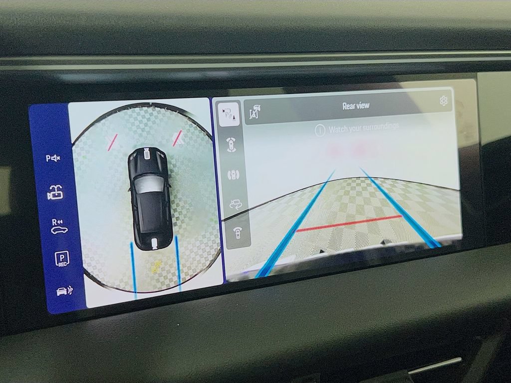 New 2026 Porsche Macan 4 Electric AWD/4WD image 17