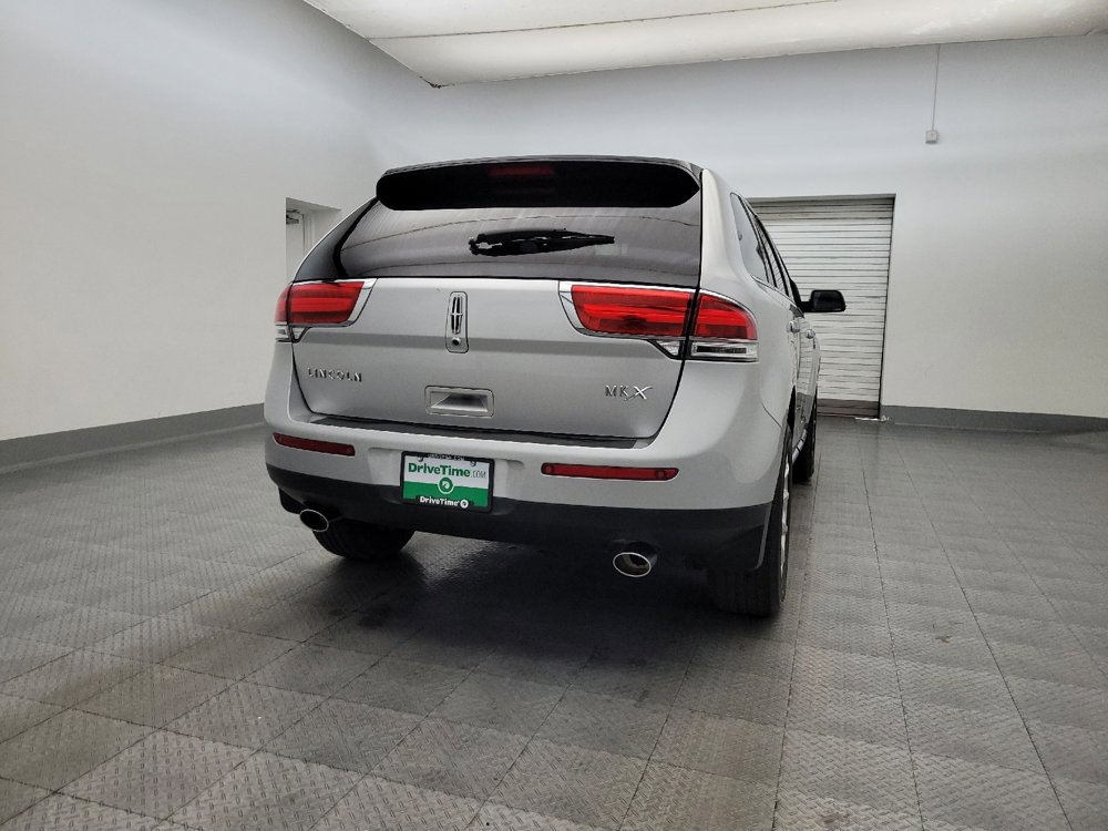 Used 2013 Lincoln MKX FWD image 7