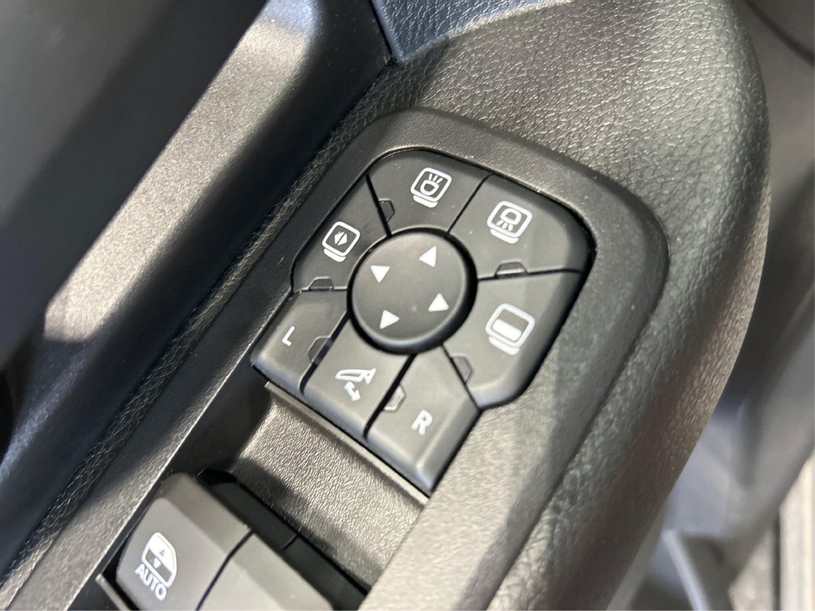 New 2027 RAM 2500 Tradesman AWD/4WD image 31