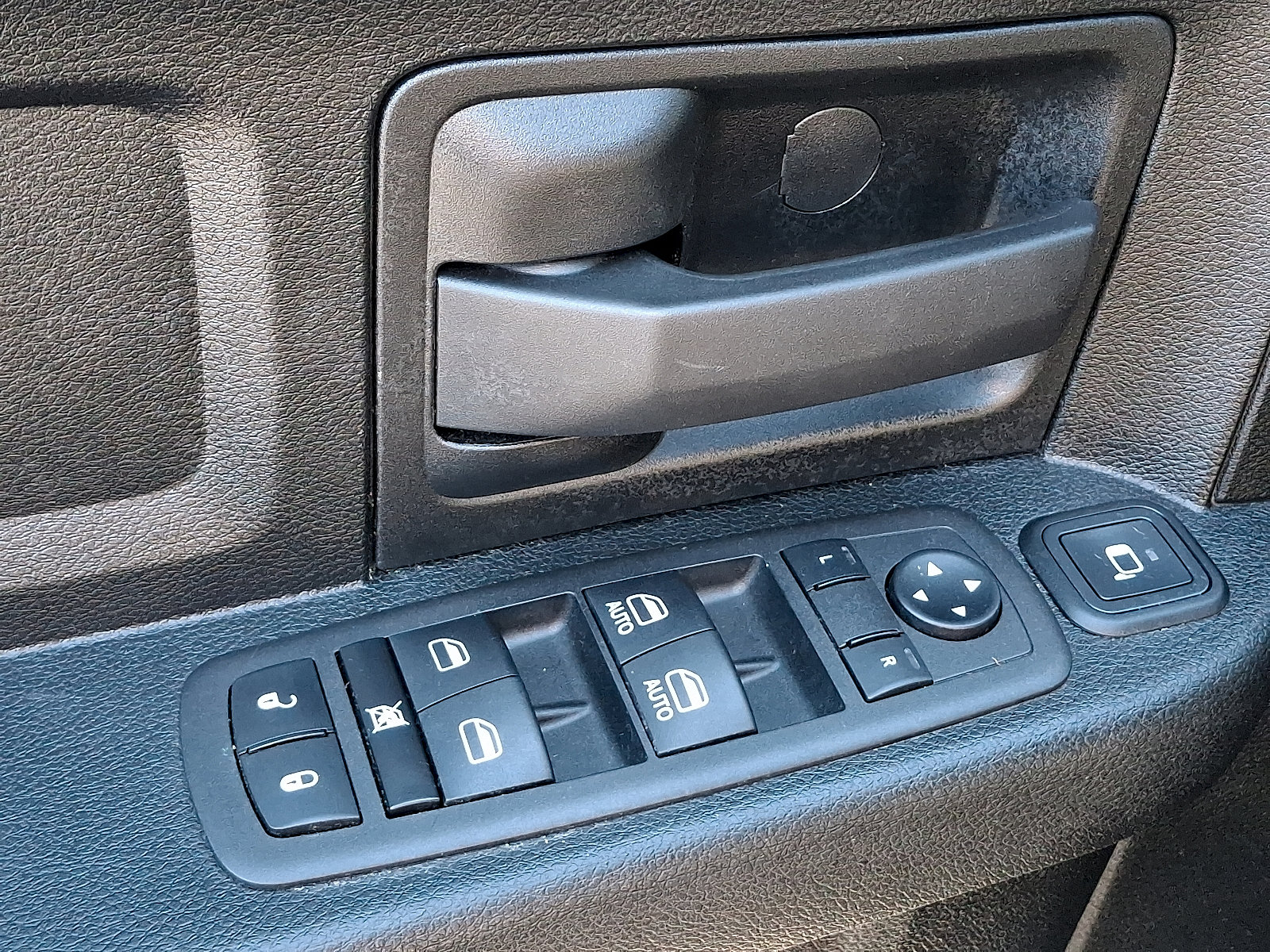 Used 2023 RAM 3500 Tradesman AWD/4WD image 12