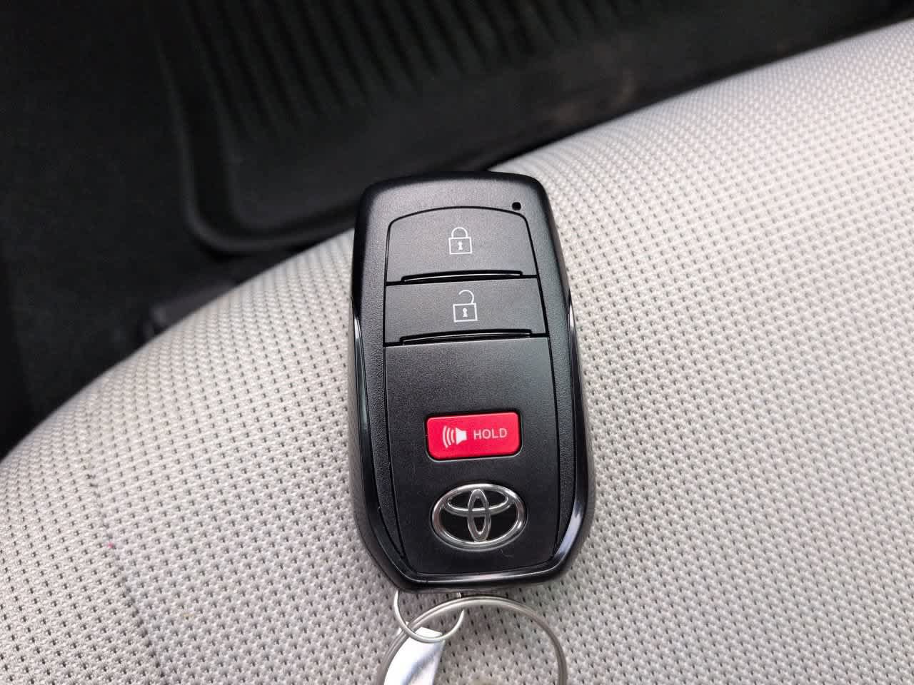 Certified 2026 Toyota Corolla Cross LE FWD image 23