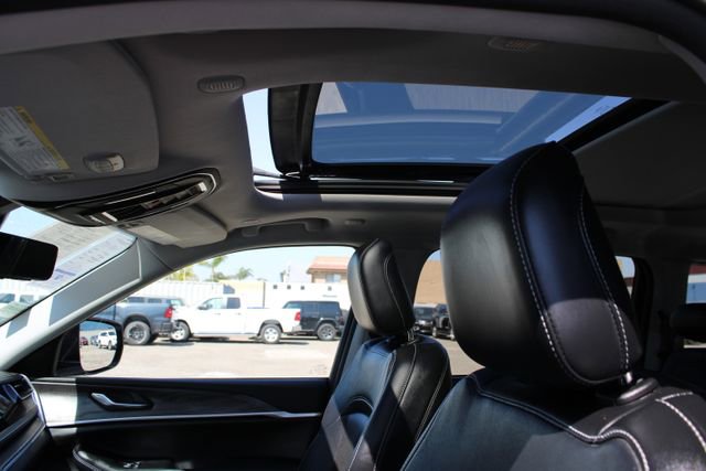 Used 2022 Jeep Grand Cherokee Limited 4xe w/ Luxury Tech Group II image 19