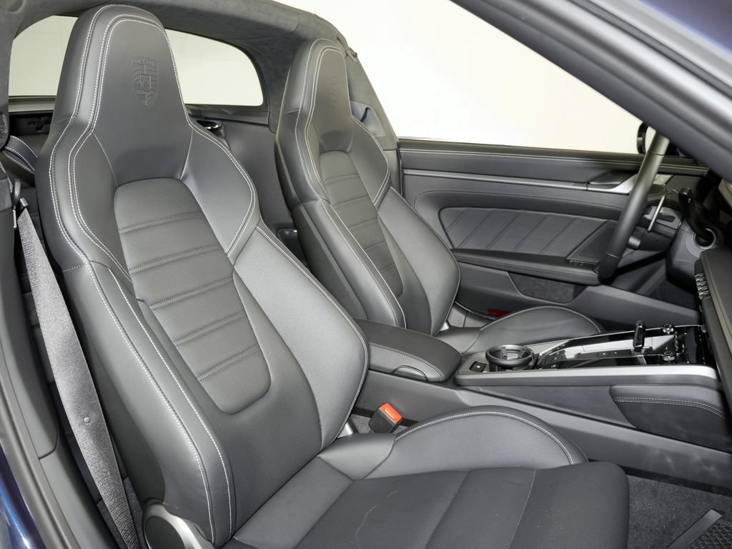 Certified 2024 Porsche 911 Targa 4S AWD/4WD image 46