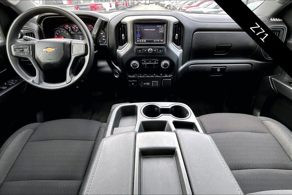 Used 2025 Chevrolet Silverado 2500 Custom w/ Custom Value Package image 8