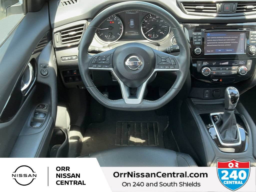 Used 2017 Nissan Rogue SL w/ SL Premium Package AWD/4WD image 14