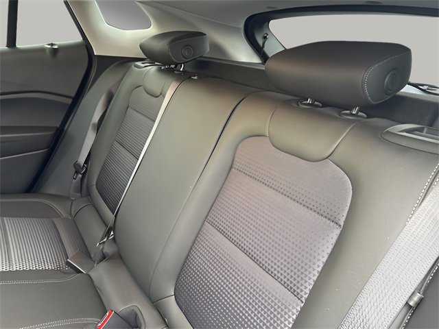 Used 2025 Chevrolet Trax LT w/ LT Convenience Package image 19