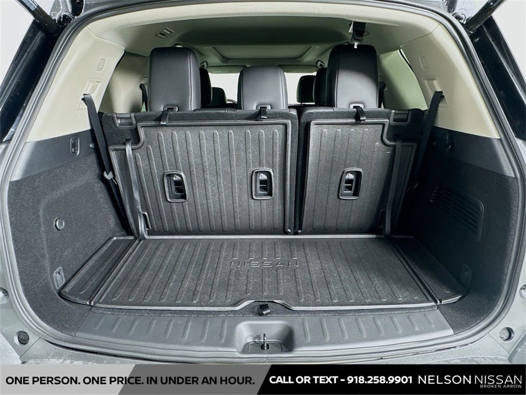 New 2026 Nissan Pathfinder Platinum image 27