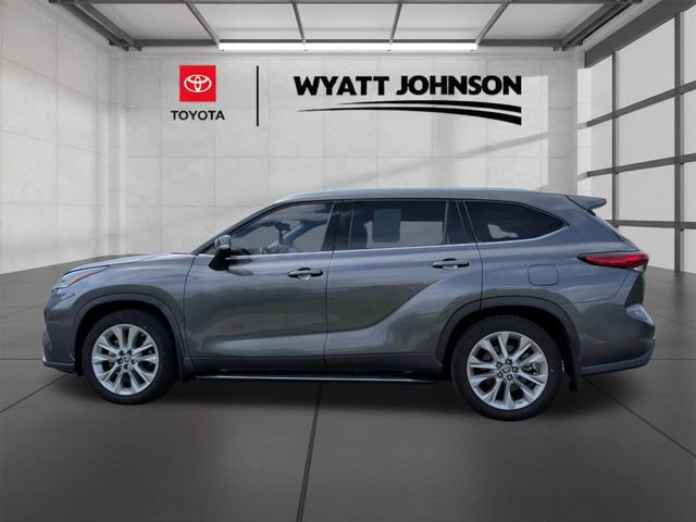 Used 2020 Toyota Highlander Limited AWD/4WD image 2