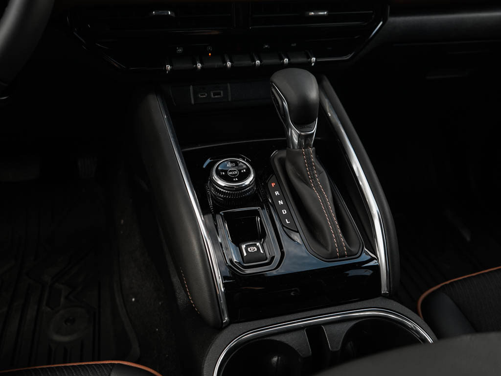 New 2026 GMC Canyon AT4 w/ Technology Plus Package AWD/4WD image 25